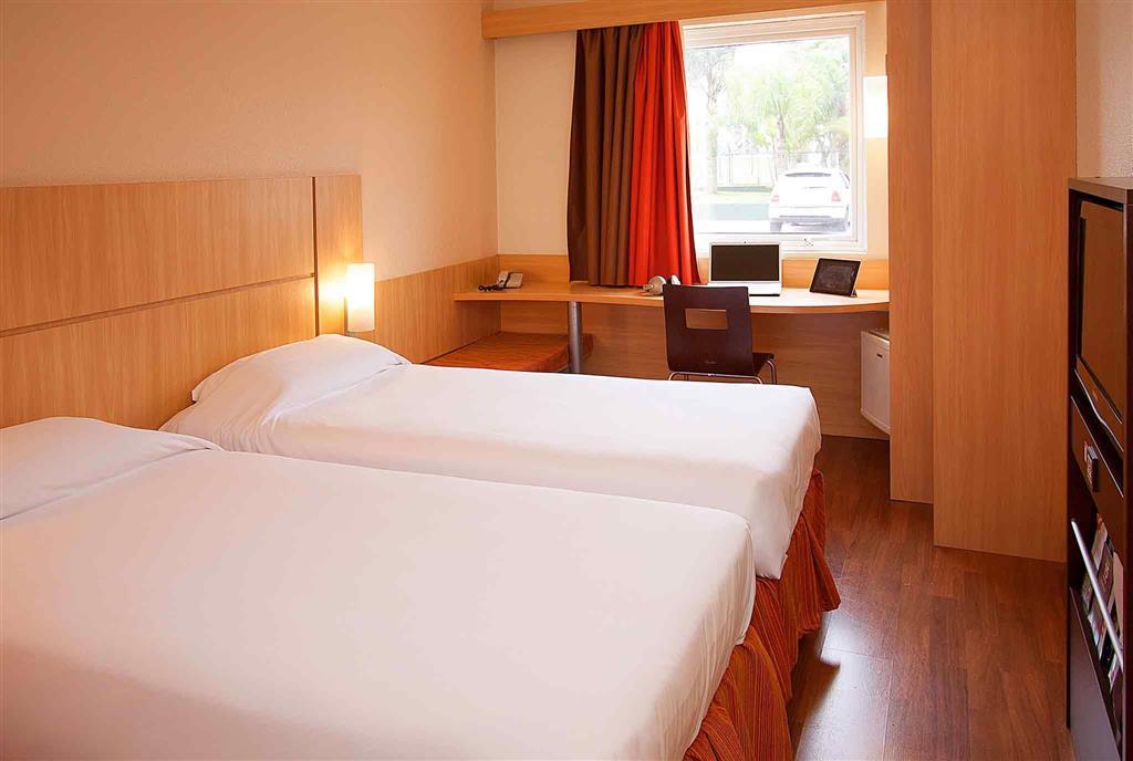 Ibis Curitiba Aeroporto Otel São José dos Pinhais Oda fotoğraf